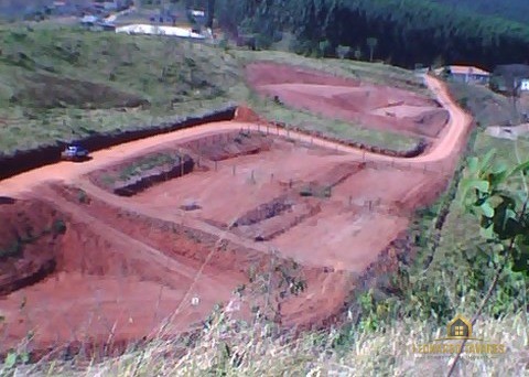 Terreno à venda – 1.000 m² | Estrada do Barreiro – Taubaté/SP